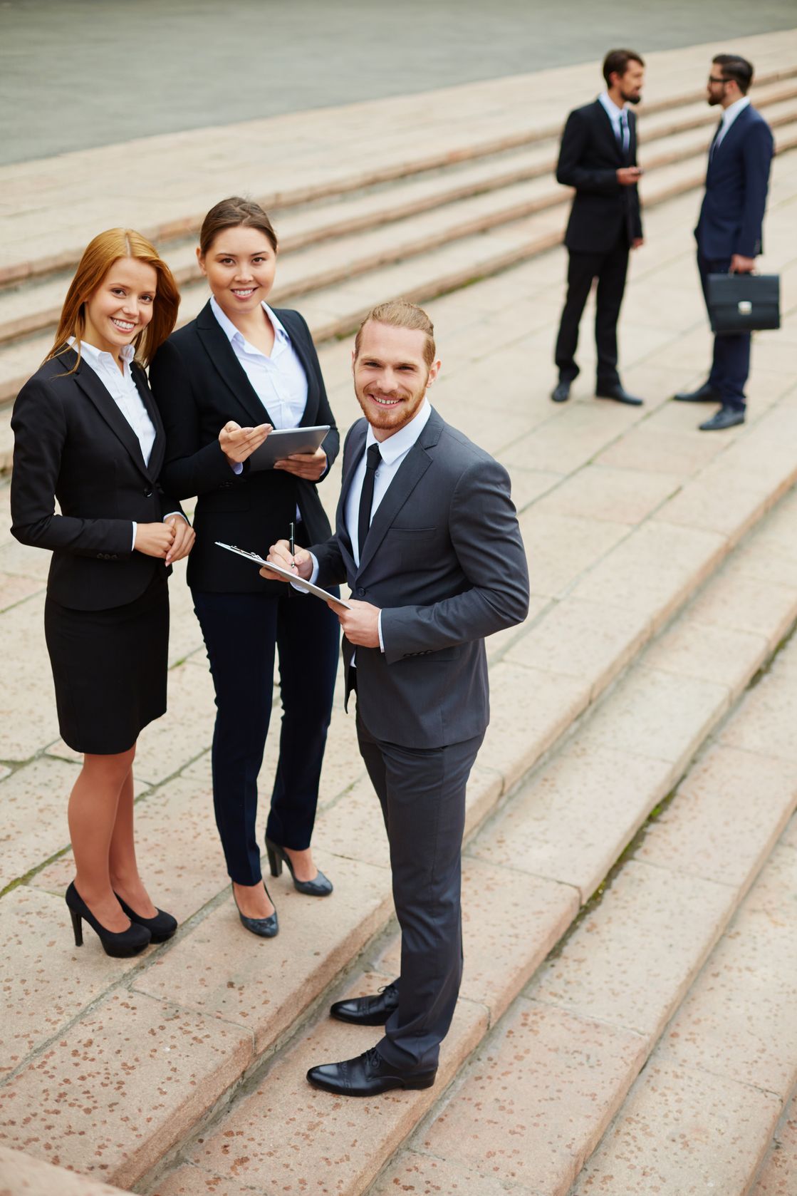 businesspeople-on-steps